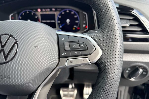 Used Volkswagen T-Roc 2025 for sale - 75450956: Photo 17