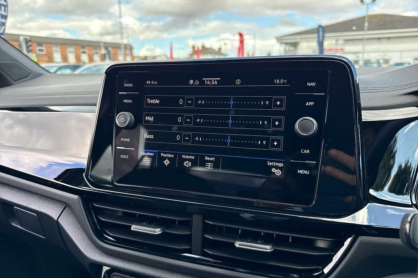 Used Volkswagen T-Roc 2025 for sale - 75450956: Photo 27