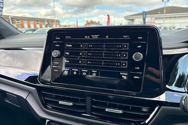 Used Volkswagen T-Roc 2025 for sale - 75450956: Photo 27