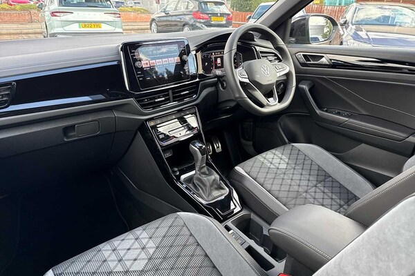 Used Volkswagen T-Roc 2025 for sale - 75450956: Photo 2
