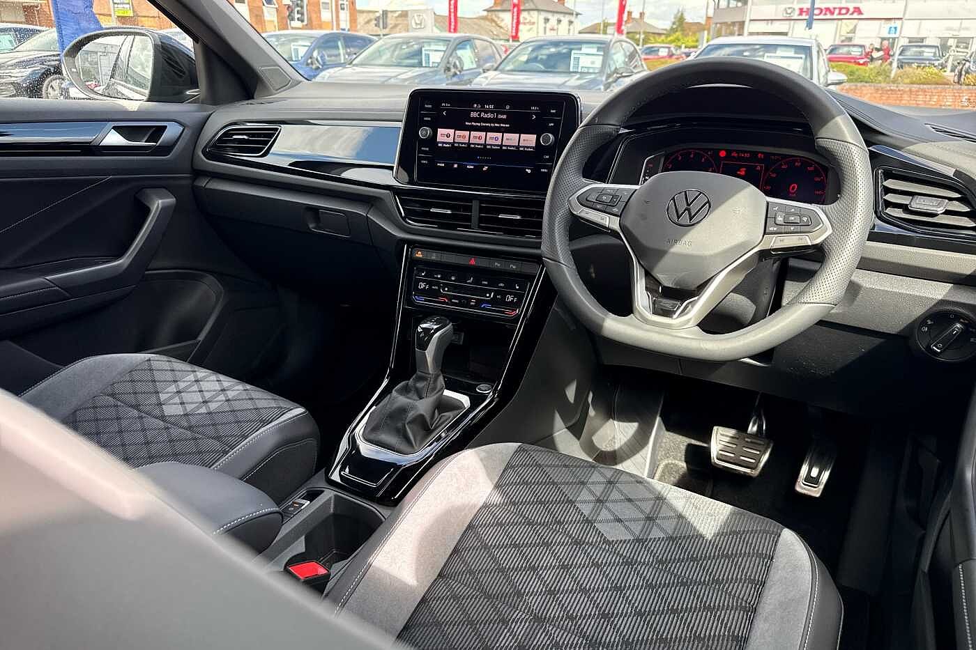 Used Volkswagen T-Roc 2025 for sale - 75450956: Photo 30