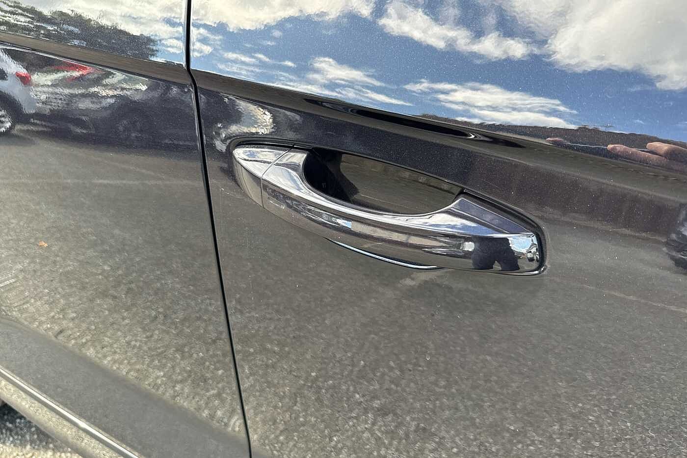 Used Volkswagen T-Roc 2025 for sale - 75450956: Photo 39