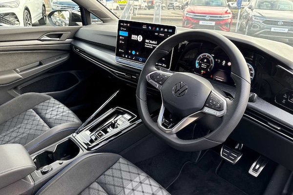 Used Volkswagen Golf 2025 for sale - 75450957: Photo 6