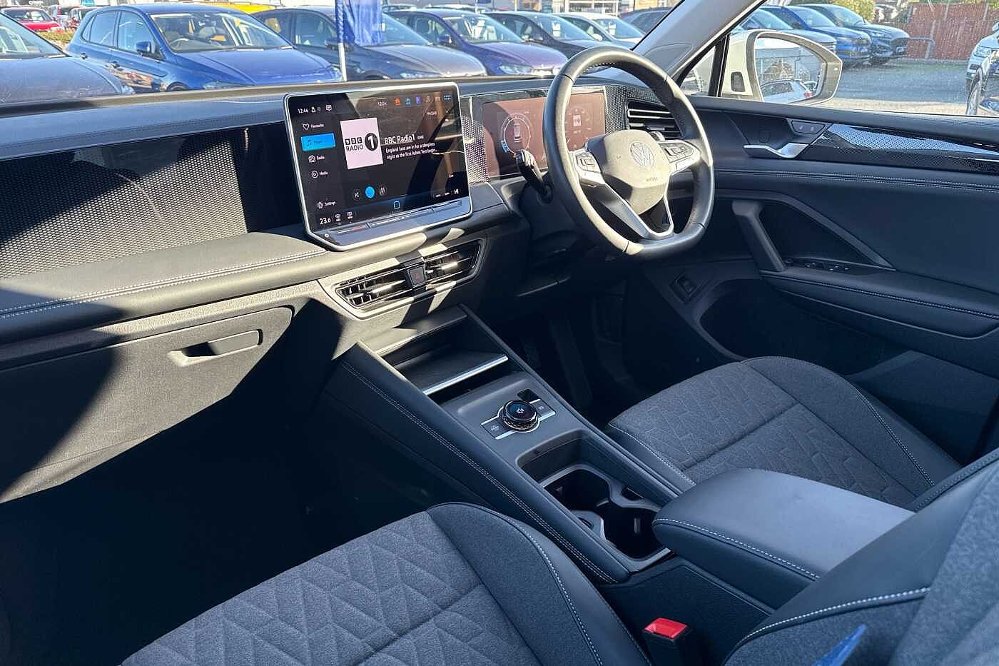 Used Volkswagen Tiguan 2024 for sale - 76434186: Photo 2