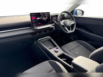 Used Volkswagen T-Roc 2026 for sale - 78186479: Photo