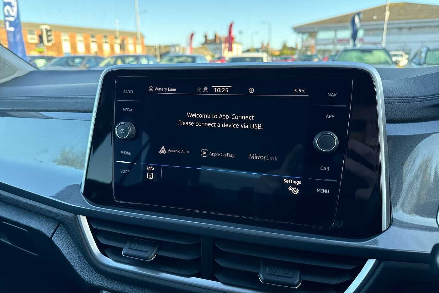 Used Volkswagen T-Roc 2023 for sale - 76539545: Photo 28