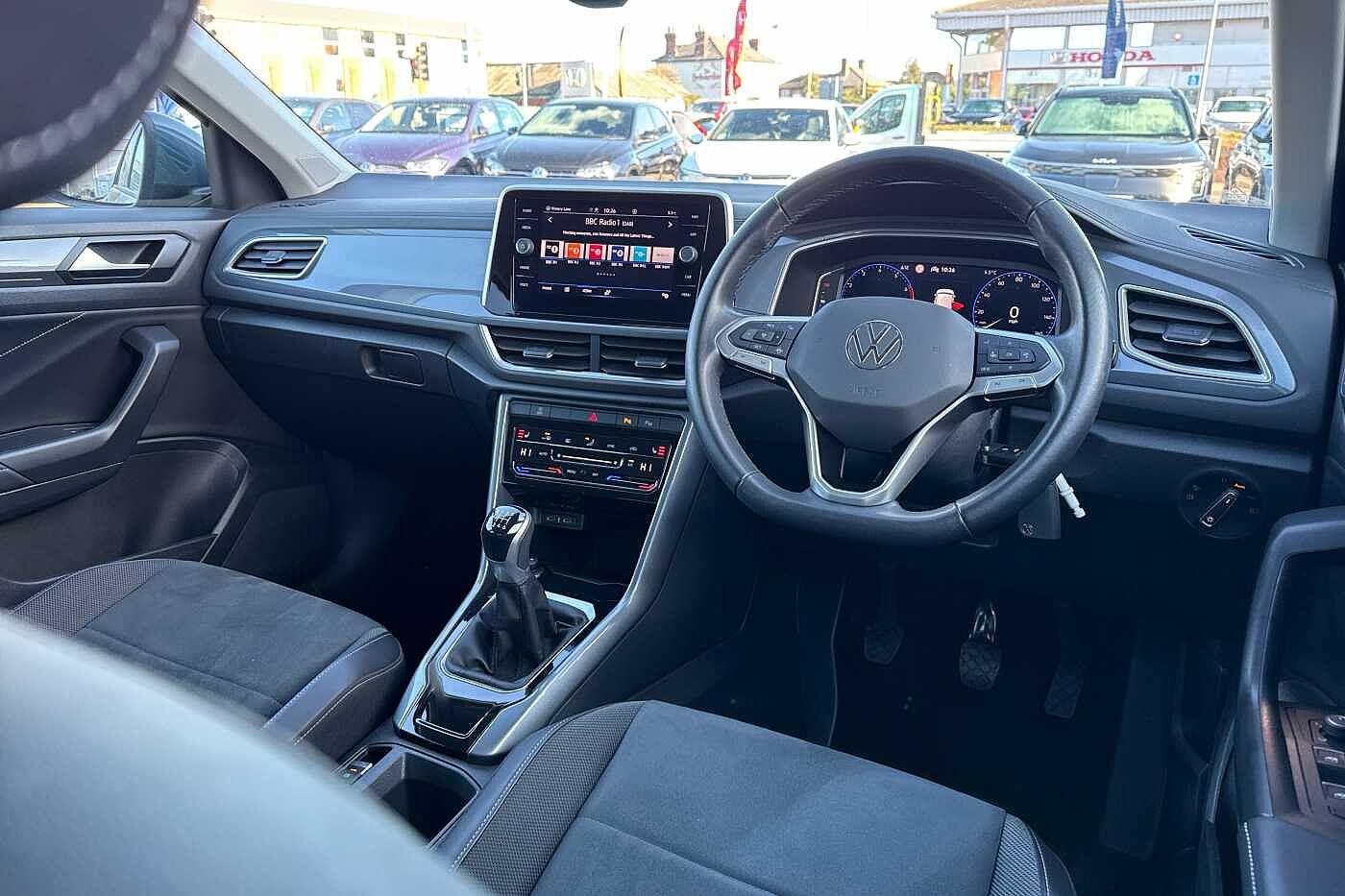 Used Volkswagen T-Roc 2023 for sale - 76539545: Photo 31