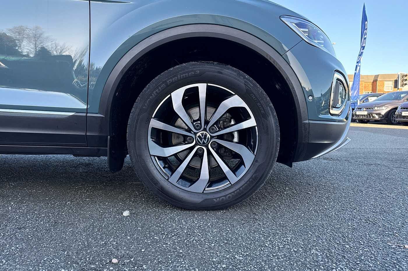 Used Volkswagen T-Roc 2023 for sale - 76539545: Photo 5