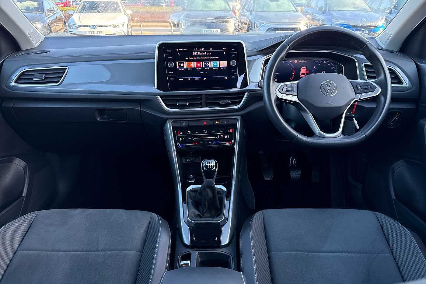 Used Volkswagen T-Roc 2023 for sale - 76539545: Photo 8