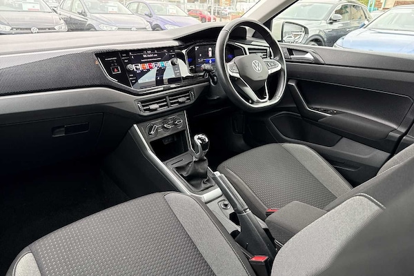 Used Volkswagen Polo 2022 for sale - 76139658: Photo 2