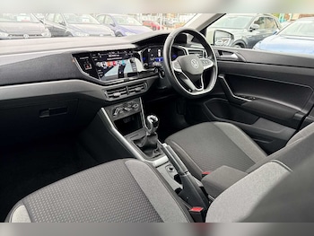 Used Volkswagen Polo 2022 for sale - 76139658: Photo 2