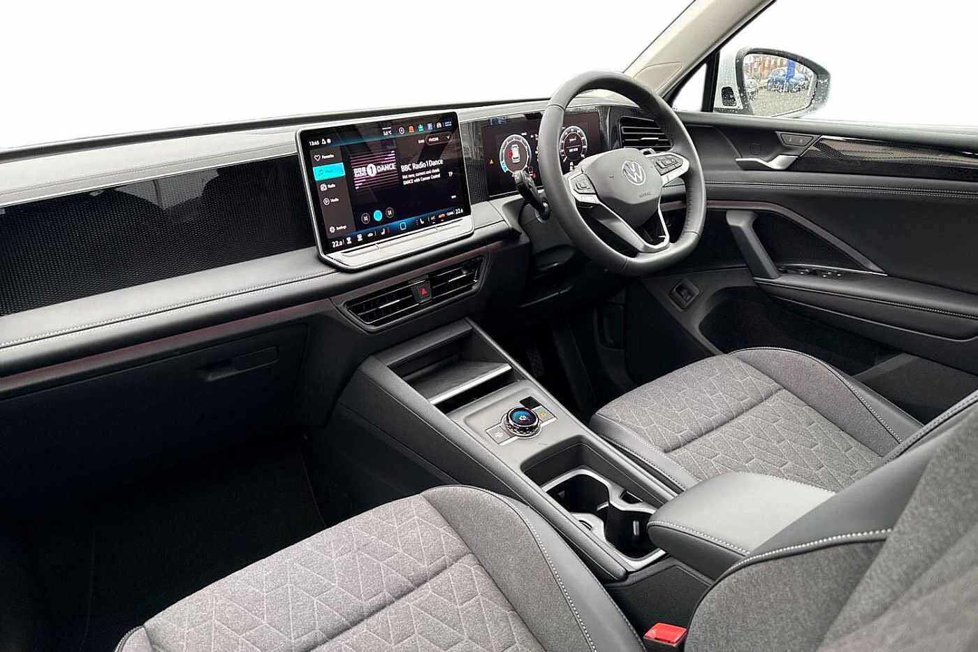 Used Volkswagen Tiguan 2025 for sale - 77132749: Photo 2