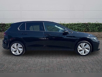 Used Volkswagen Golf 2025 for sale - 79133534: Photo