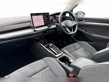 Used Volkswagen Golf 2025 for sale - 79133415: Photo