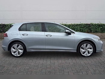 Used Volkswagen Golf 2025 for sale - 79133415: Photo