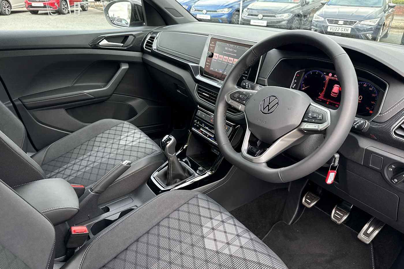 Used Volkswagen T-Cross 2025 for sale - 76154314: Photo 6