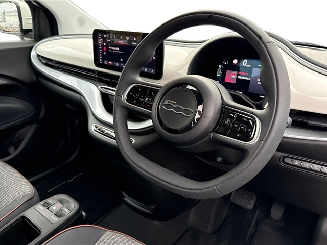 Used Fiat 500e 2023 for sale - 76434257: Photo 11