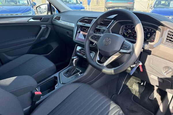 Used Volkswagen Tiguan 2025 for sale - 74351400: Photo 6