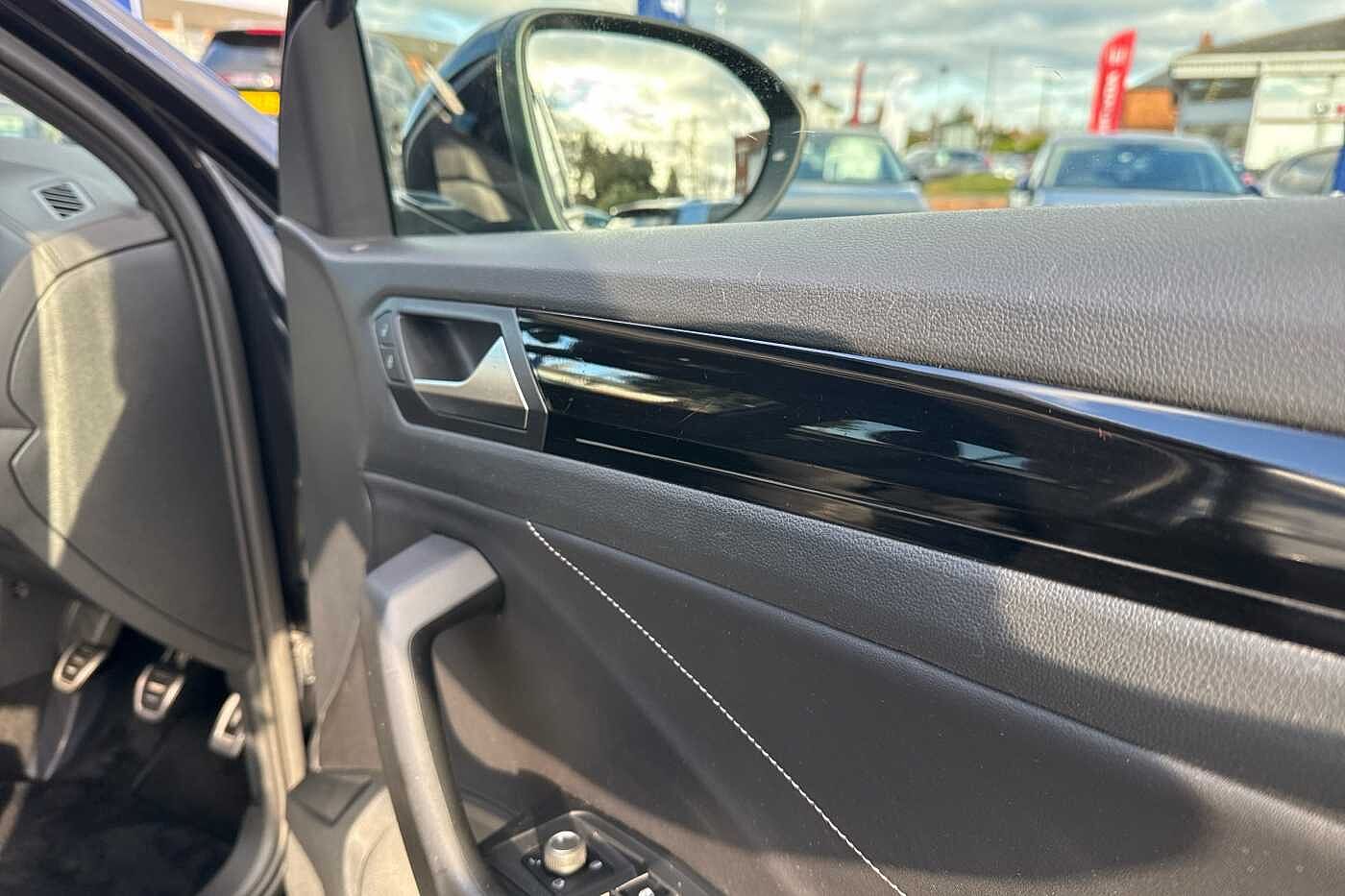 Used Volkswagen T-Roc 2022 for sale - 76539549: Photo 15