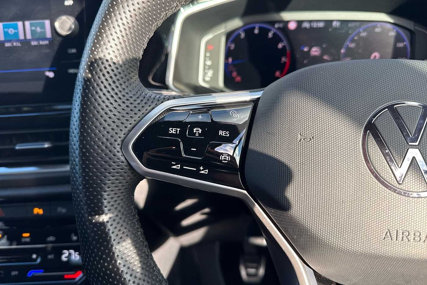 Used Volkswagen T-Roc 2022 for sale - 76539549: Photo 19