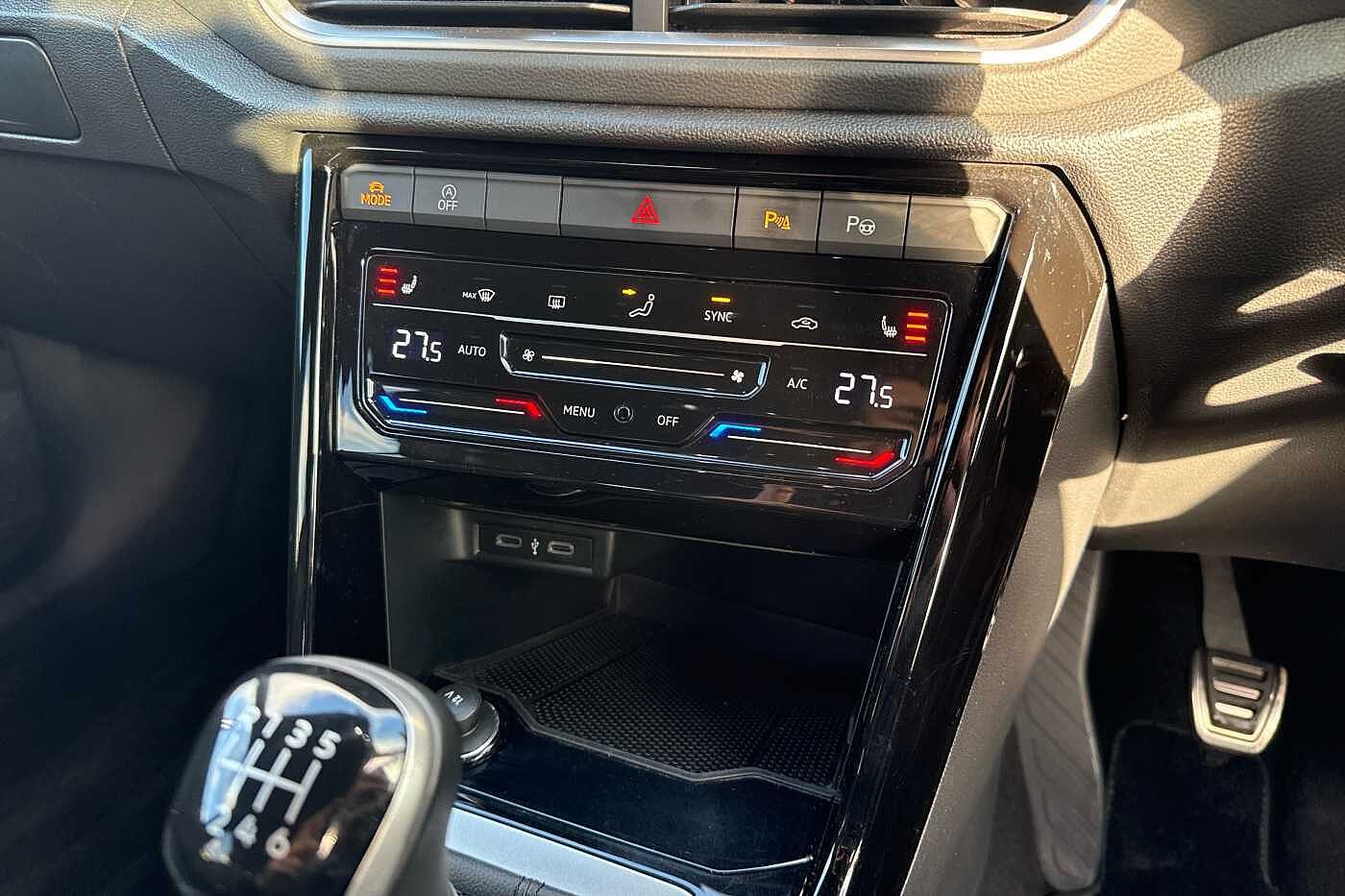 Used Volkswagen T-Roc 2022 for sale - 76539549: Photo 20