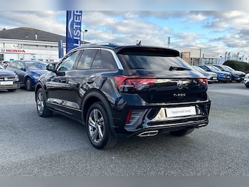 Used Volkswagen T-Roc 2022 for sale - 76539549: Photo