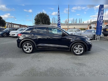 Used Volkswagen T-Roc 2022 for sale - 76539549: Photo