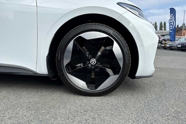 Used Volkswagen ID.3 2025 for sale - 75340743: Photo 5