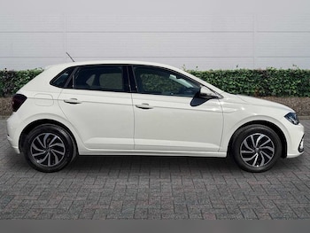 Used Volkswagen Polo 2023 for sale - 79249891: Photo
