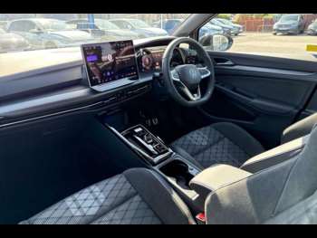 Used Volkswagen Golf 2025 for sale - 75128419: Photo