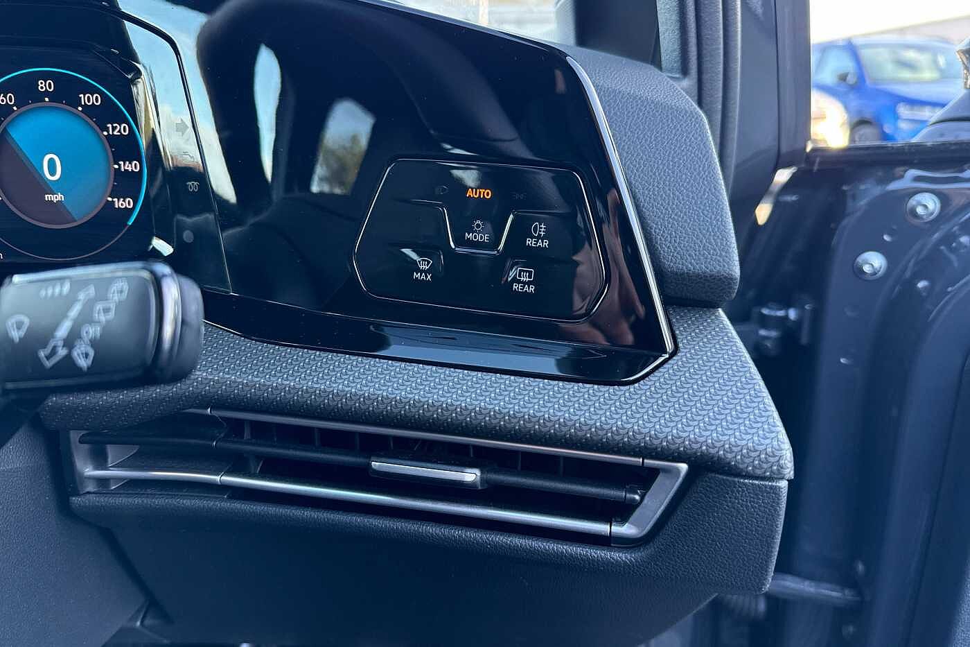 Used Volkswagen Golf 2023 for sale - 76434222: Photo 17