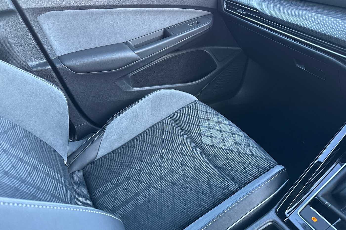 Used Volkswagen Golf 2023 for sale - 76434222: Photo 21