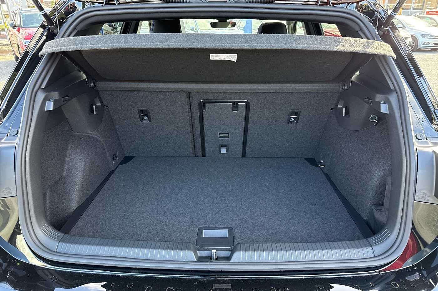 Used Volkswagen Golf 2025 for sale - 75929420: Photo 12