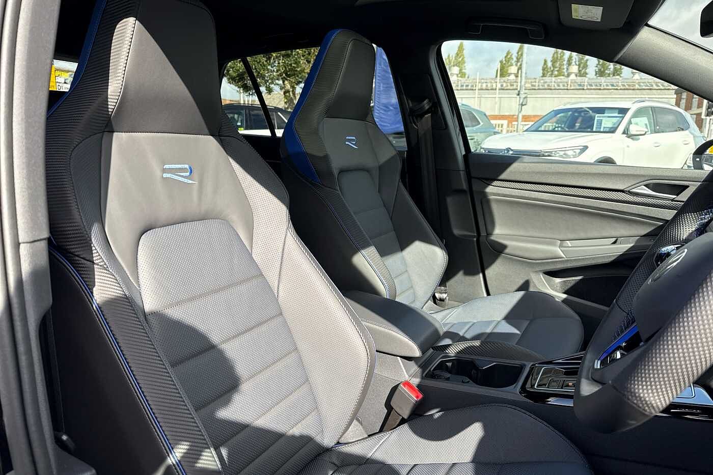 Used Volkswagen Golf 2025 for sale - 75929420: Photo 13