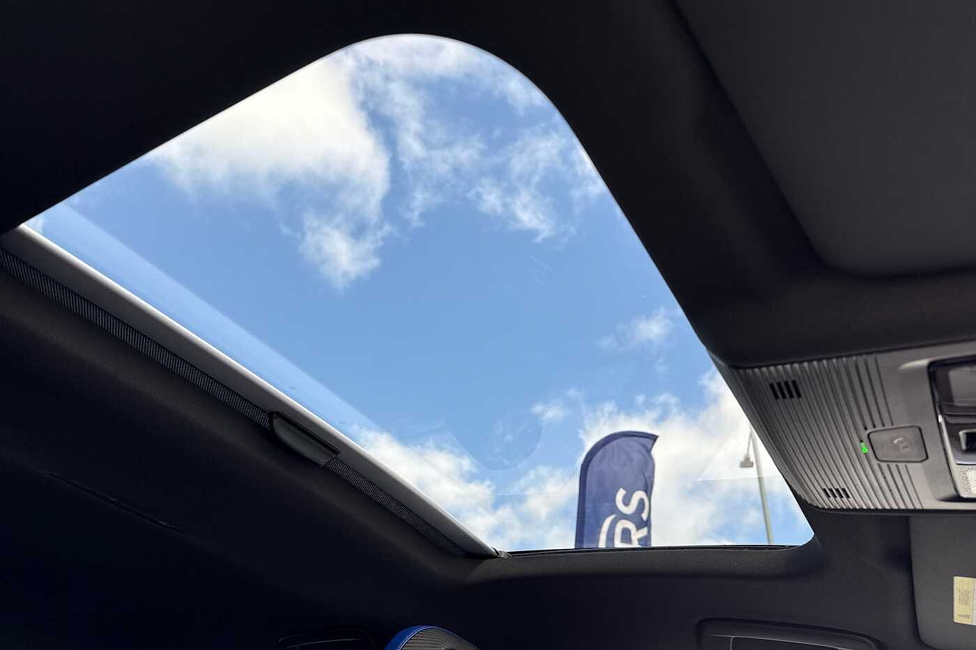 Used Volkswagen Golf 2025 for sale - 75929420: Photo 29