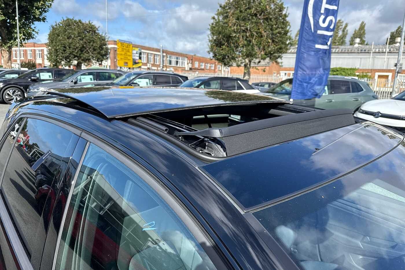 Used Volkswagen Golf 2025 for sale - 75929420: Photo 31