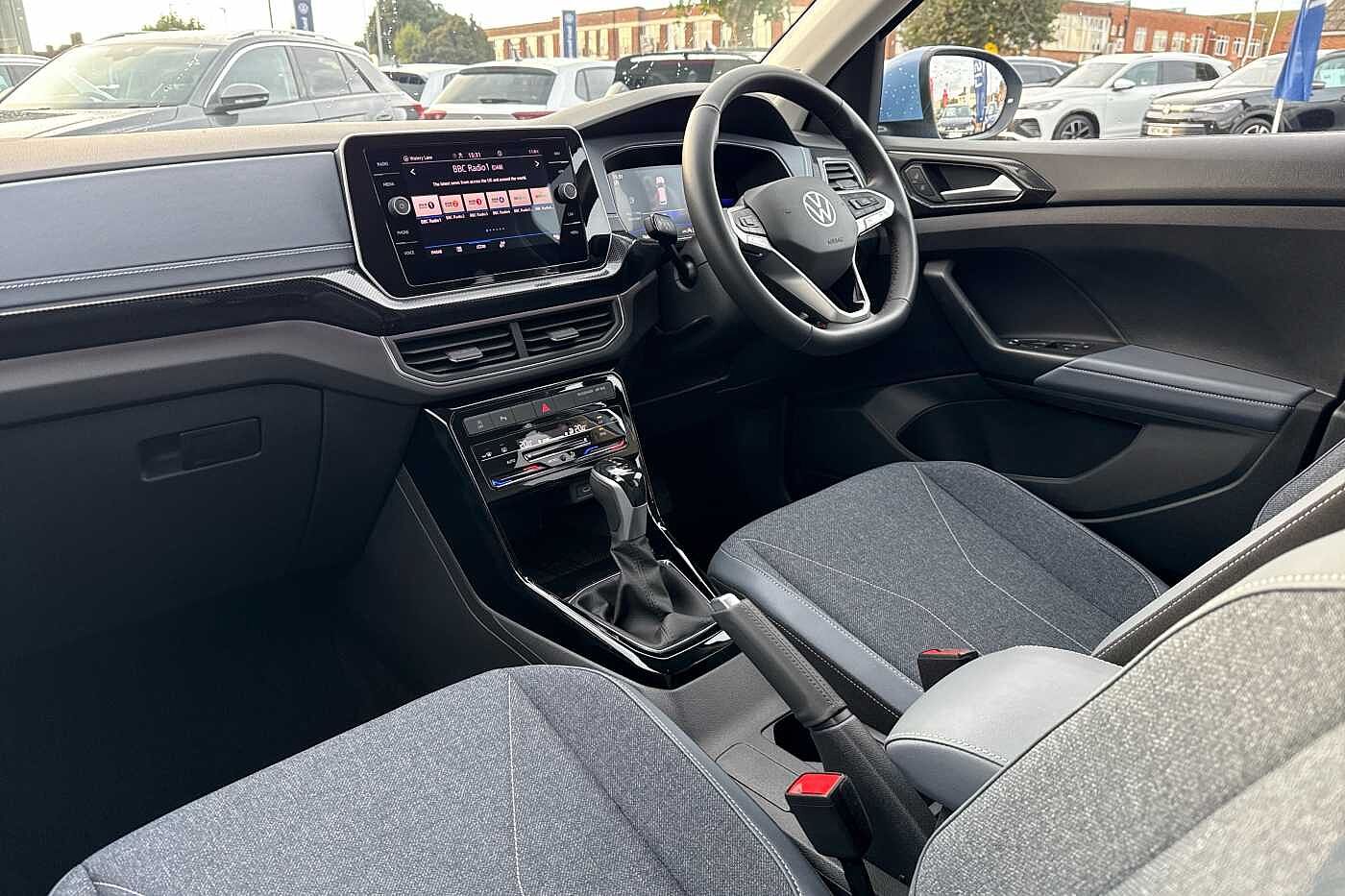 Used Volkswagen T-Cross 2025 for sale - 76359826: Photo 2