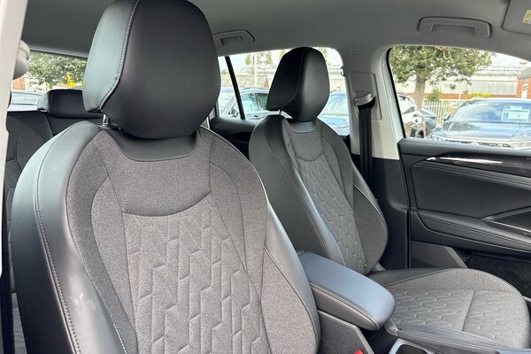 Used Volkswagen Tiguan 2024 for sale - 75403058: Photo 13