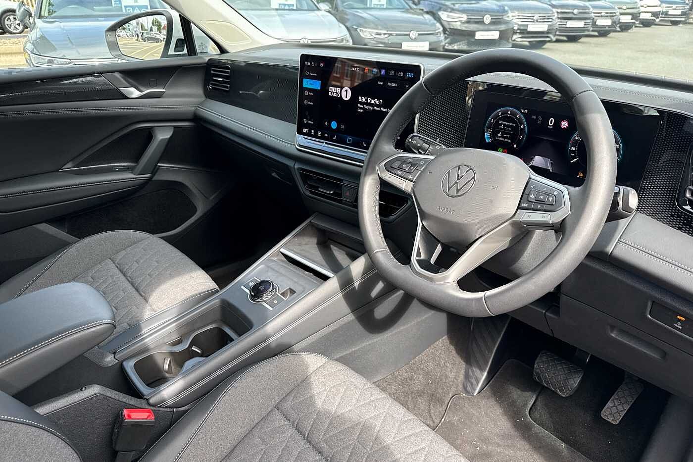 Used Volkswagen Tiguan 2024 for sale - 75403058: Photo 6