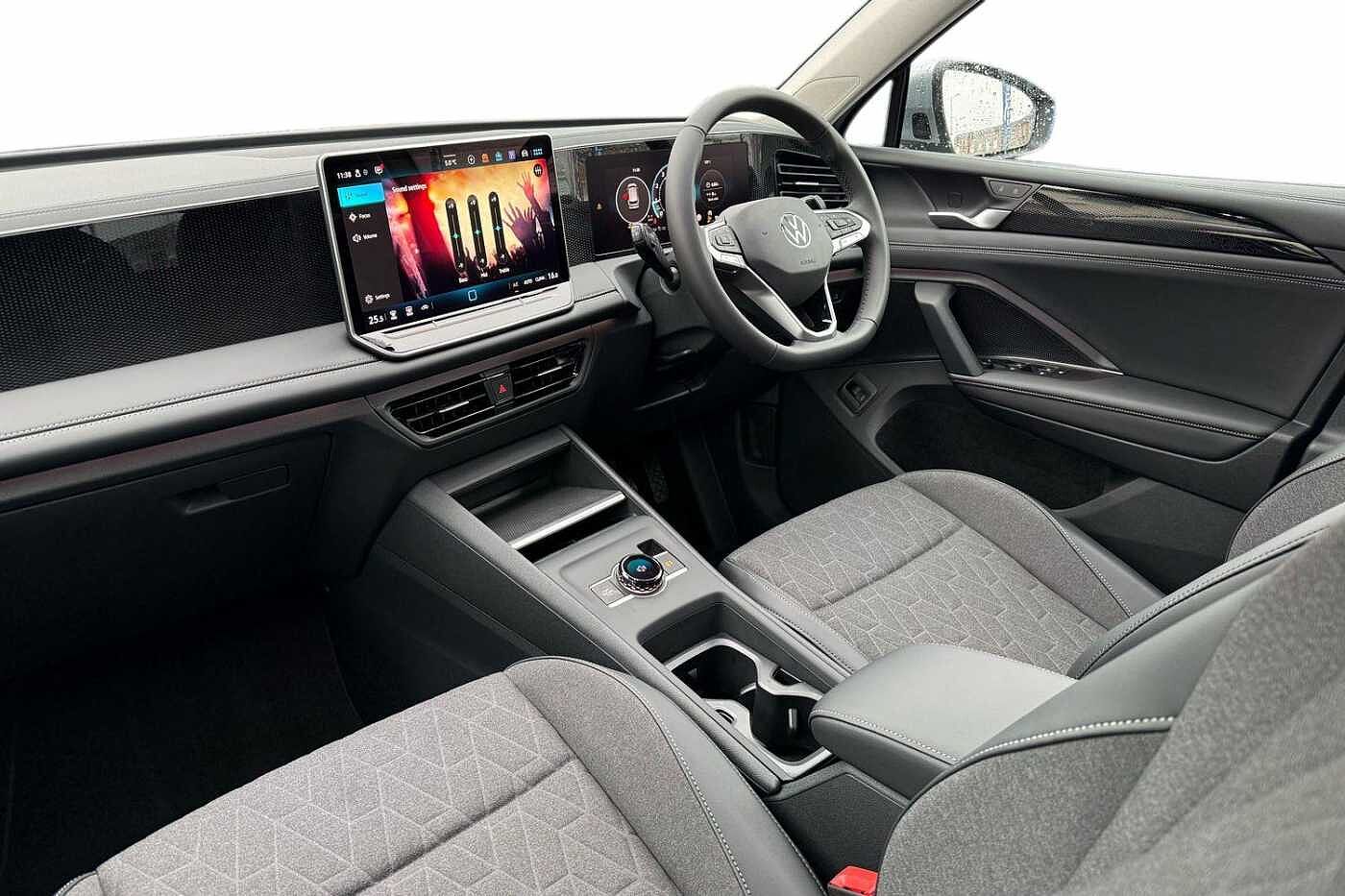 Used Volkswagen Tiguan 2025 for sale - 77132751: Photo 2