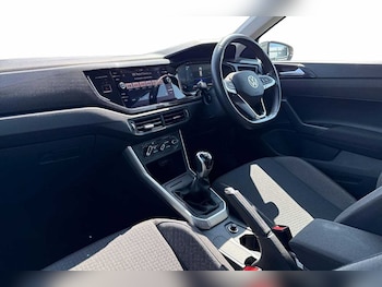 Used Volkswagen Polo 2024 for sale - 79269672: Photo