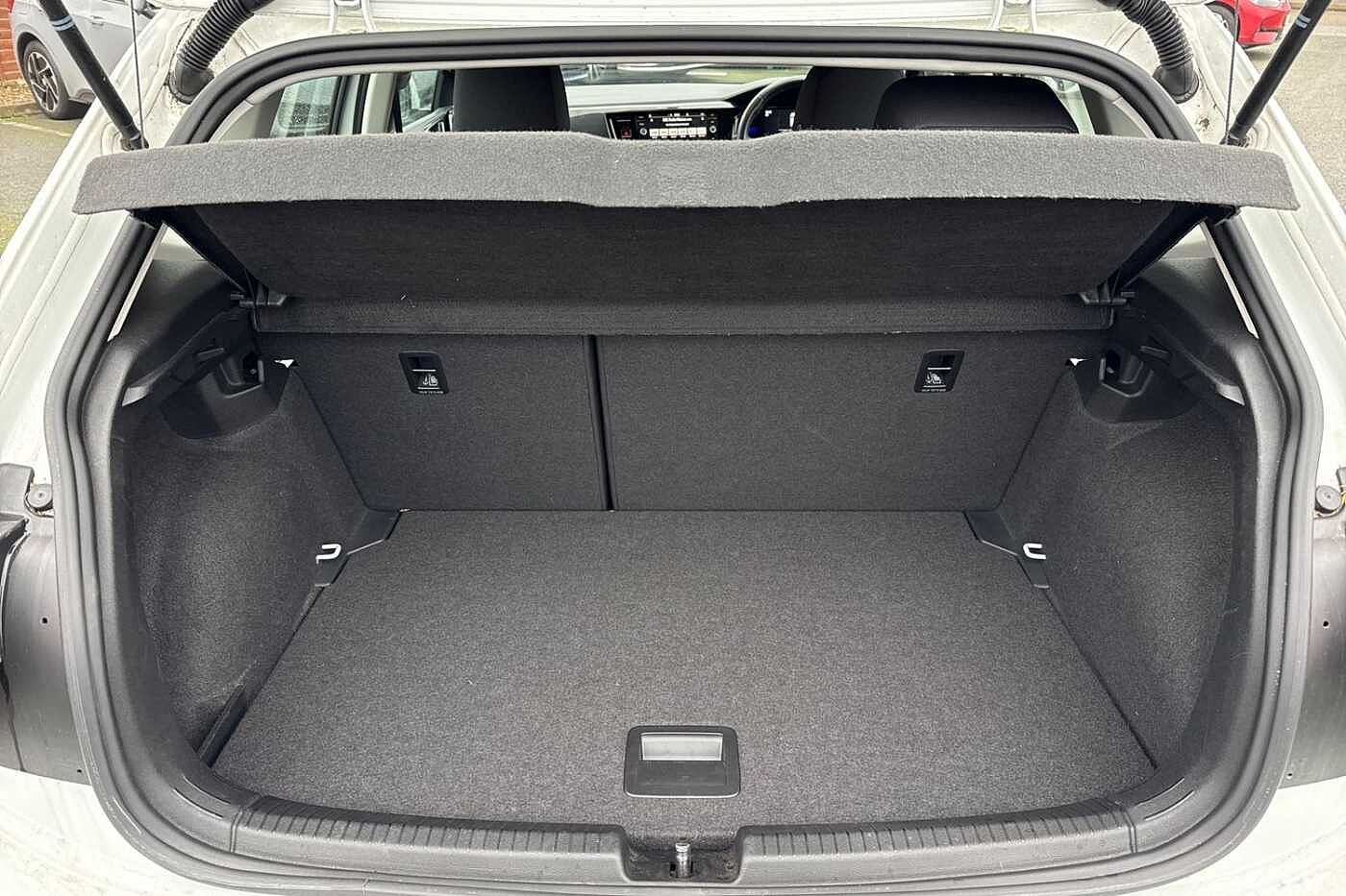 Used Volkswagen Polo 2024 for sale - 77124380: Photo 11