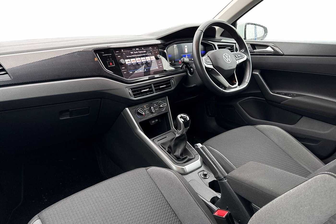 Used Volkswagen Polo 2024 for sale - 77124380: Photo 2