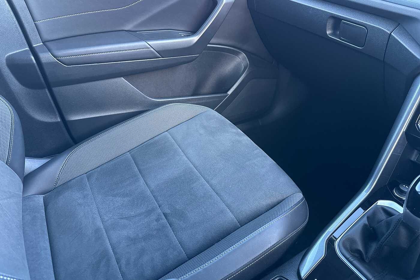 Used Volkswagen T-Roc 2023 for sale - 77397110: Photo 21