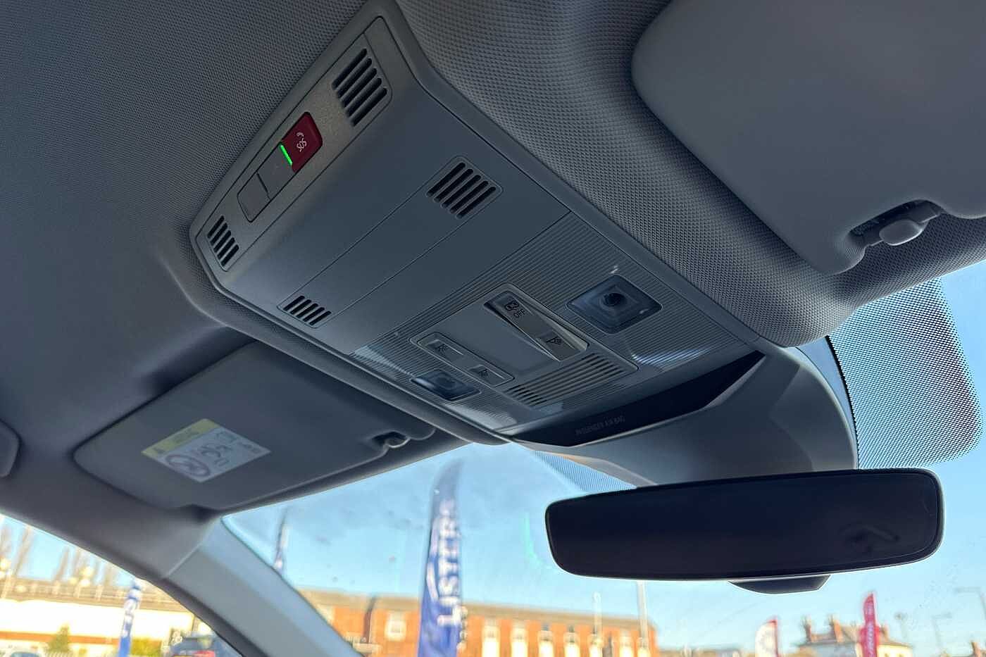 Used Volkswagen T-Roc 2023 for sale - 77397110: Photo 22