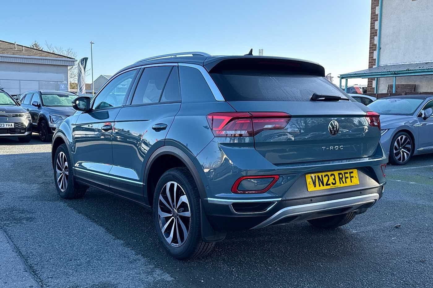 Used Volkswagen T-Roc 2023 for sale - 77397110: Photo 3