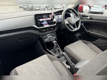 Used Volkswagen T-Cross 2024 for sale - 76359817: Photo