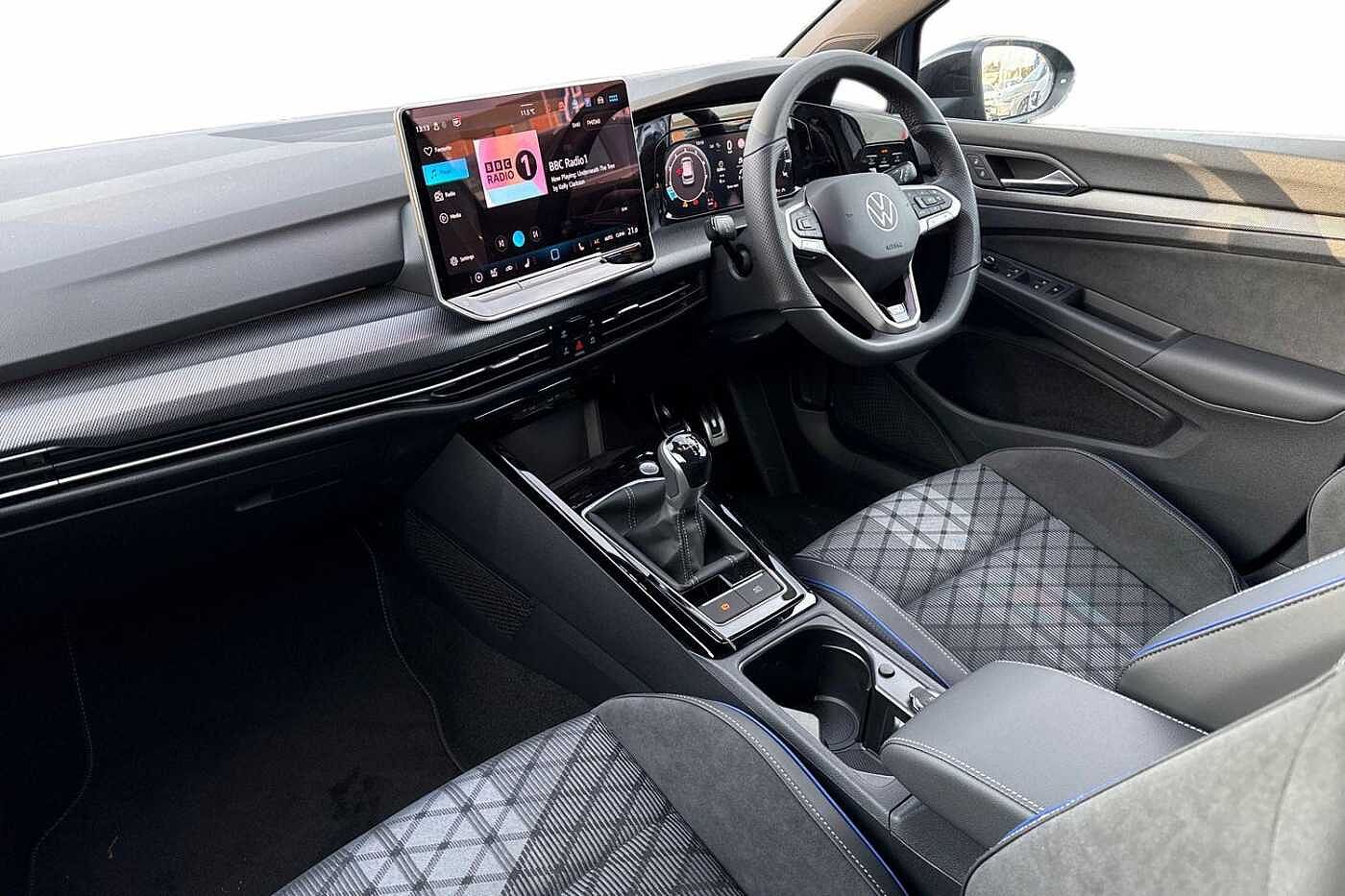 Used Volkswagen Golf 2025 for sale - 76800483: Photo 2