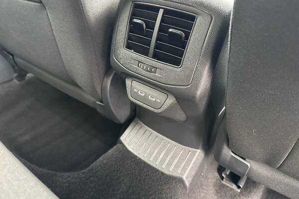 Used Volkswagen T-Roc 2022 for sale - 76086173: Photo 32