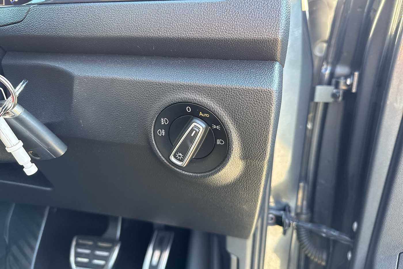 Used Volkswagen T-Roc 2018 for sale - 76033212: Photo 17